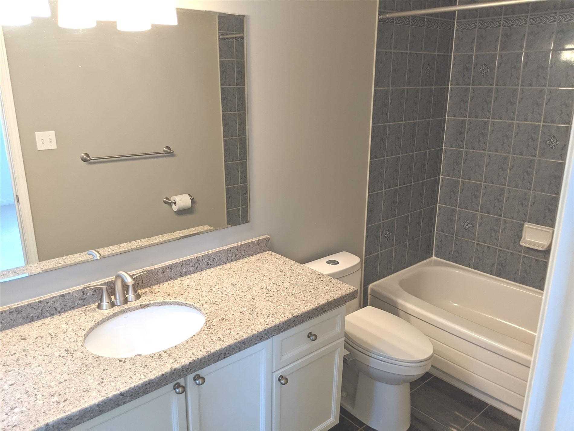 2146 Grand Oak Tr