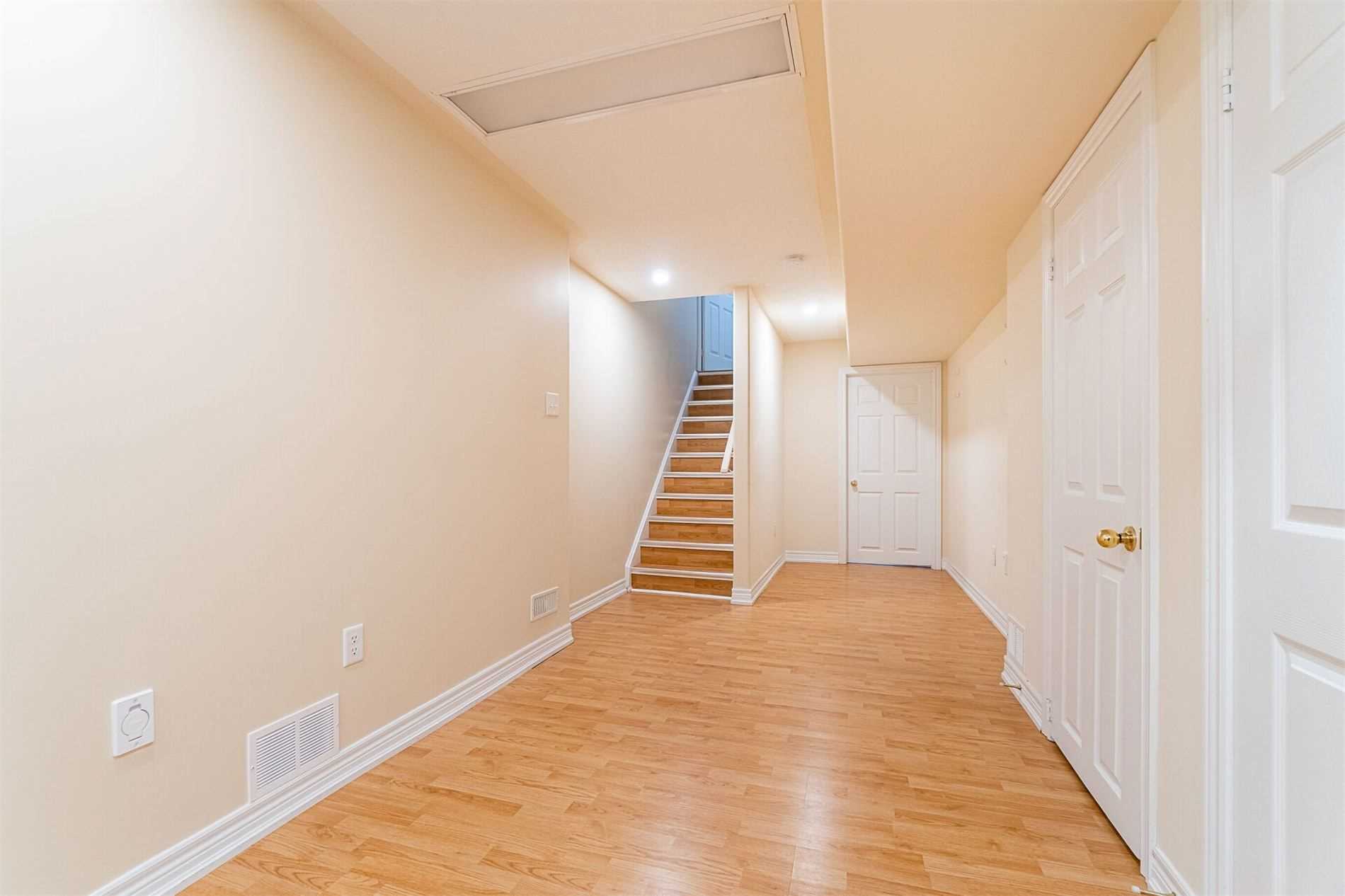132 Frenchpark Circ