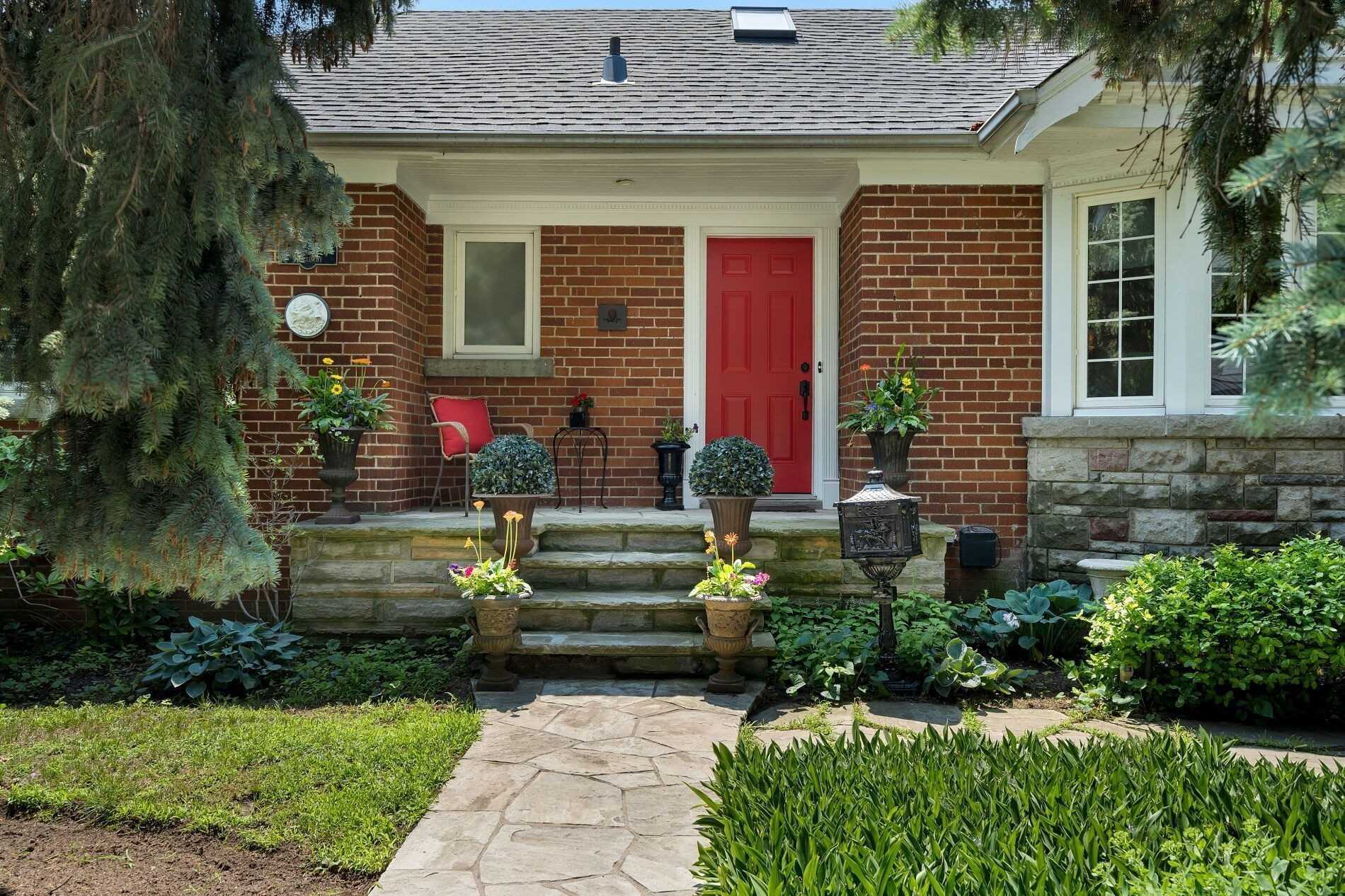 25 Mcclinchy Ave