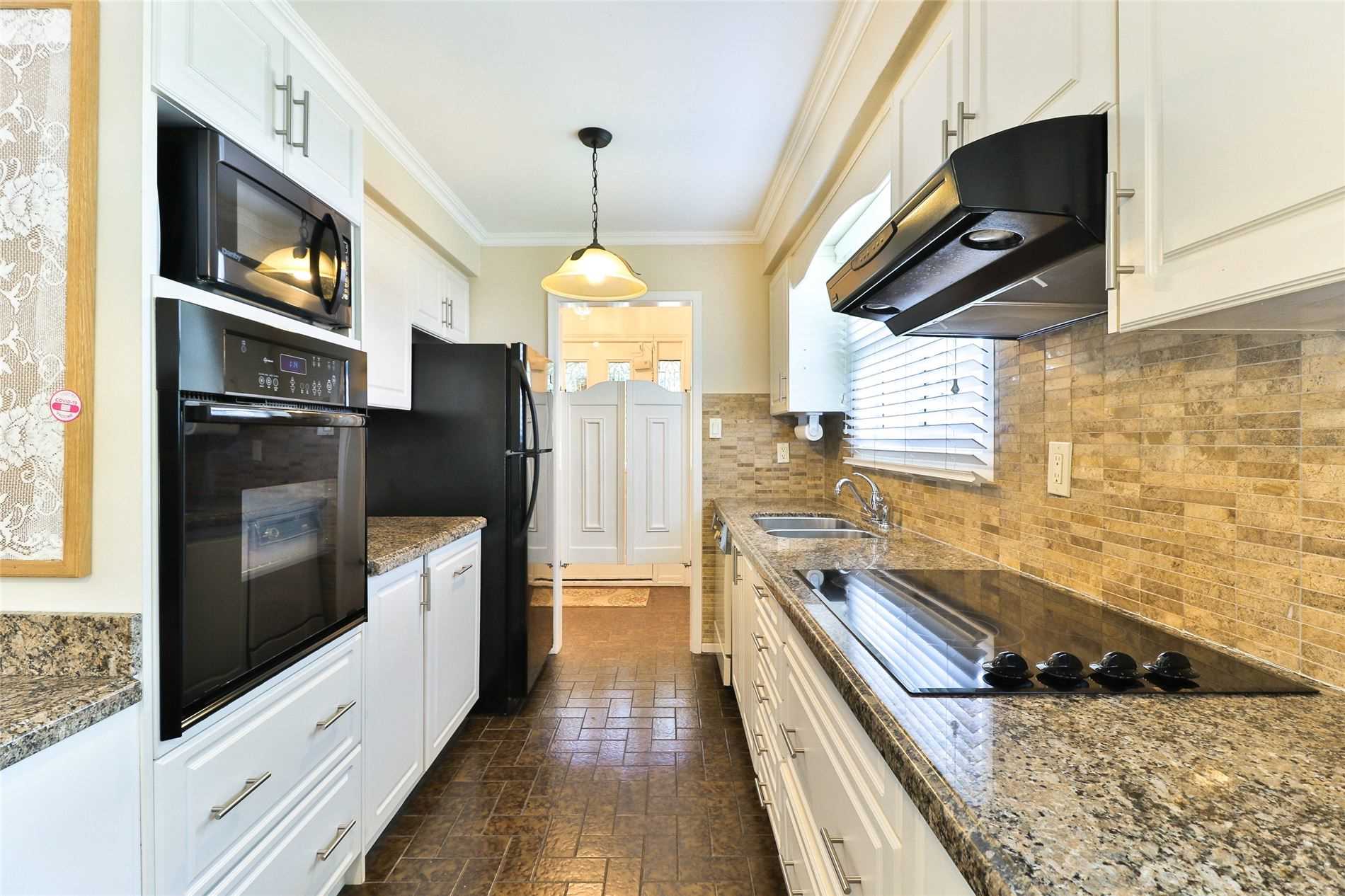 18 West Wareside Rd