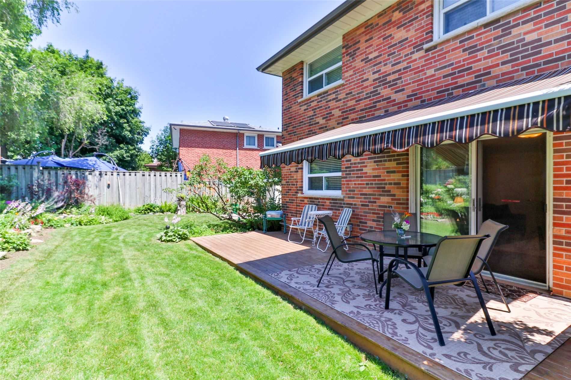 18 West Wareside Rd