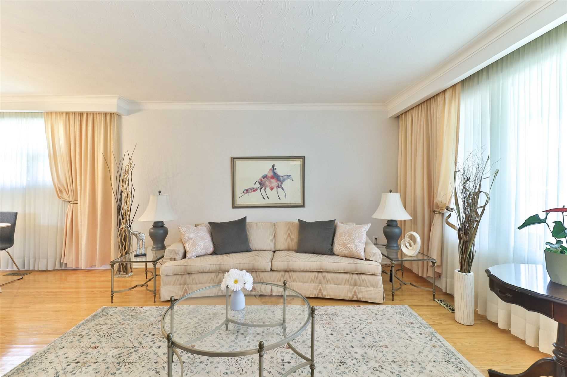 18 West Wareside Rd