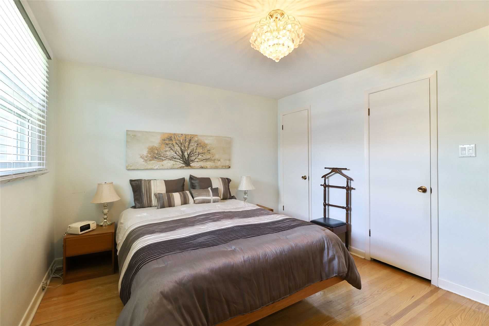 18 West Wareside Rd