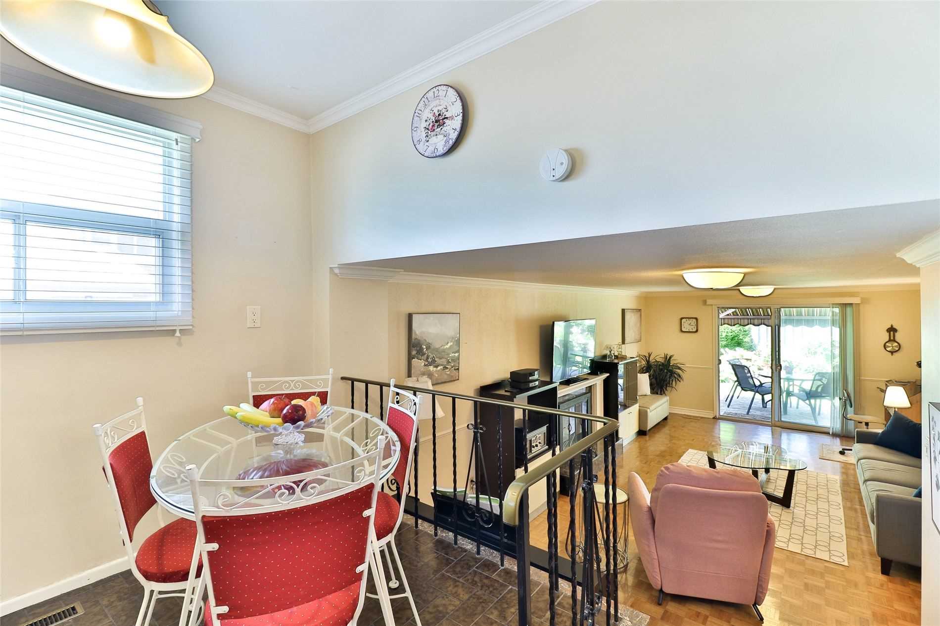 18 West Wareside Rd