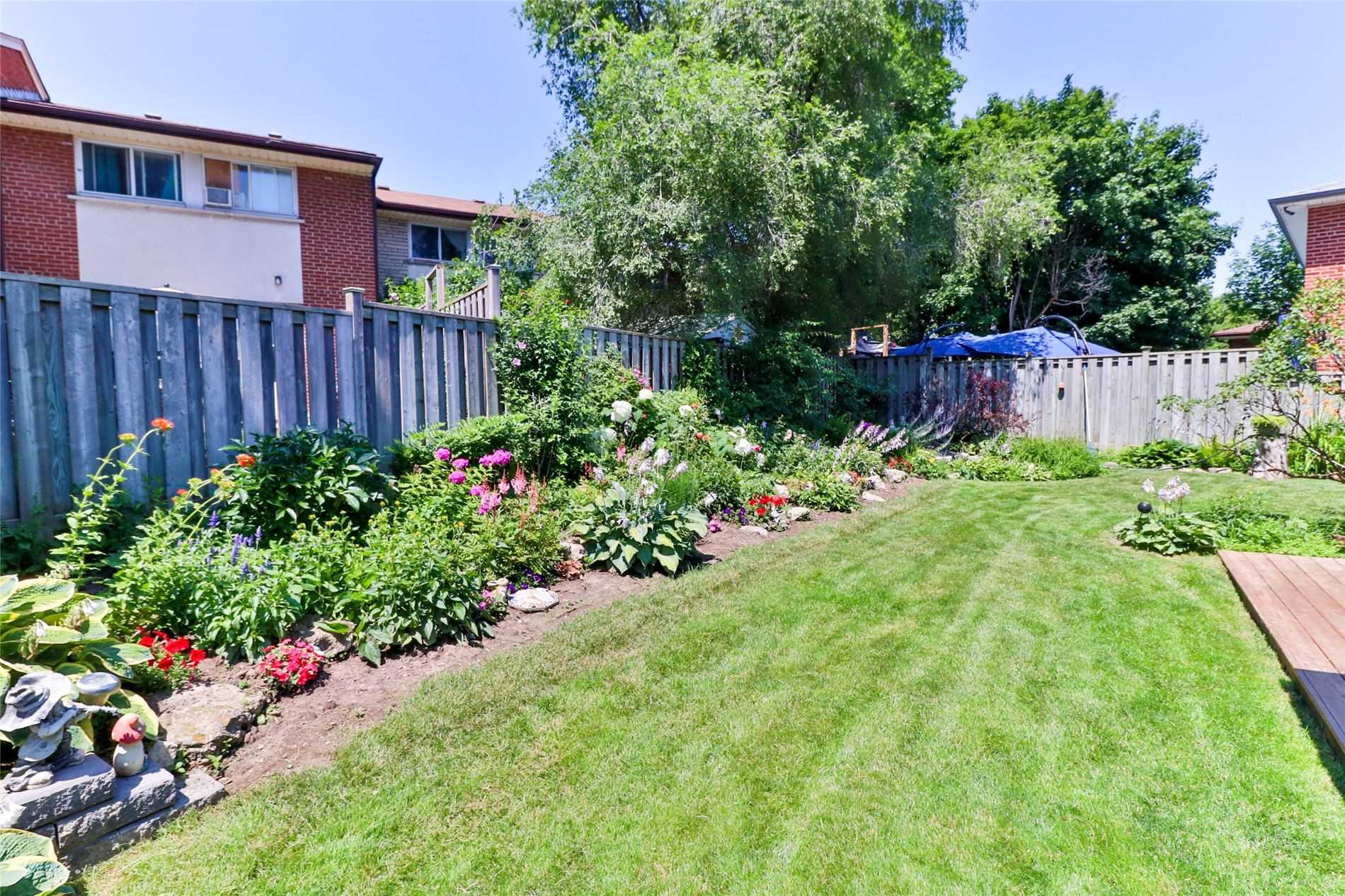 18 West Wareside Rd