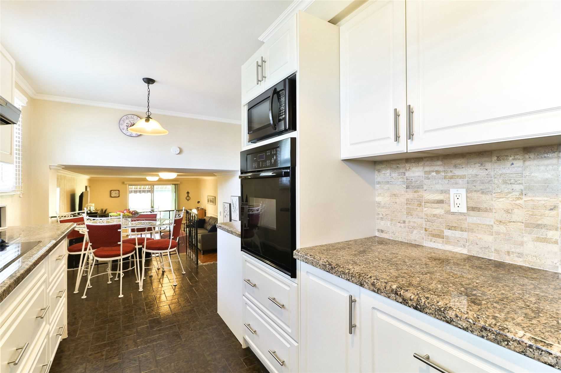 18 West Wareside Rd