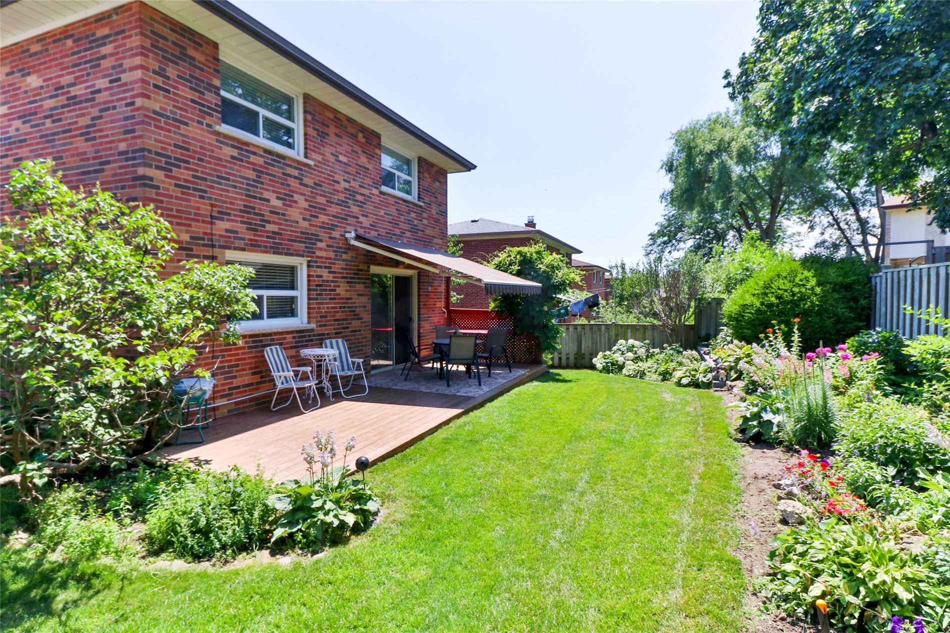 18 West Wareside Rd