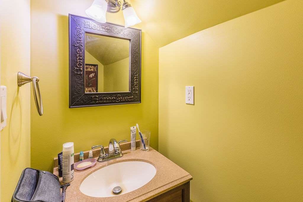 295 Plains Rd W