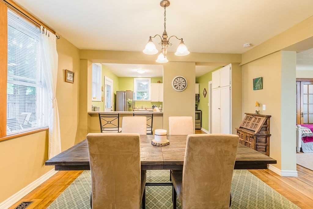 295 Plains Rd W