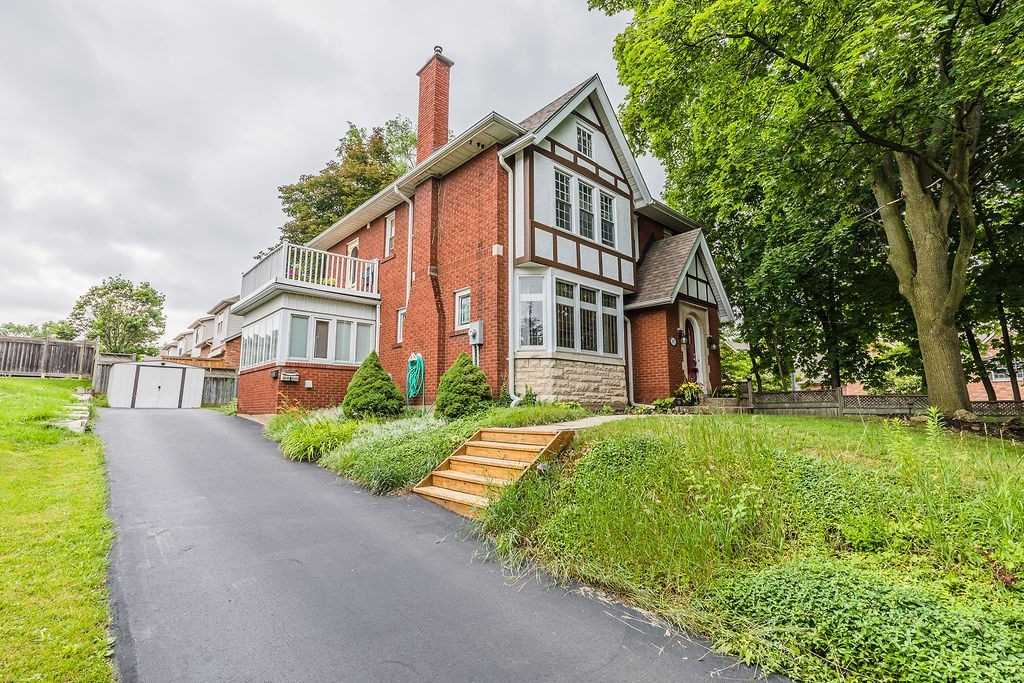 295 Plains Rd W