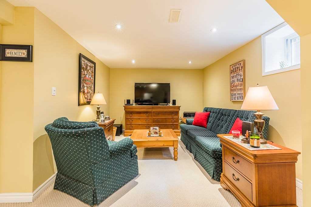 295 Plains Rd W
