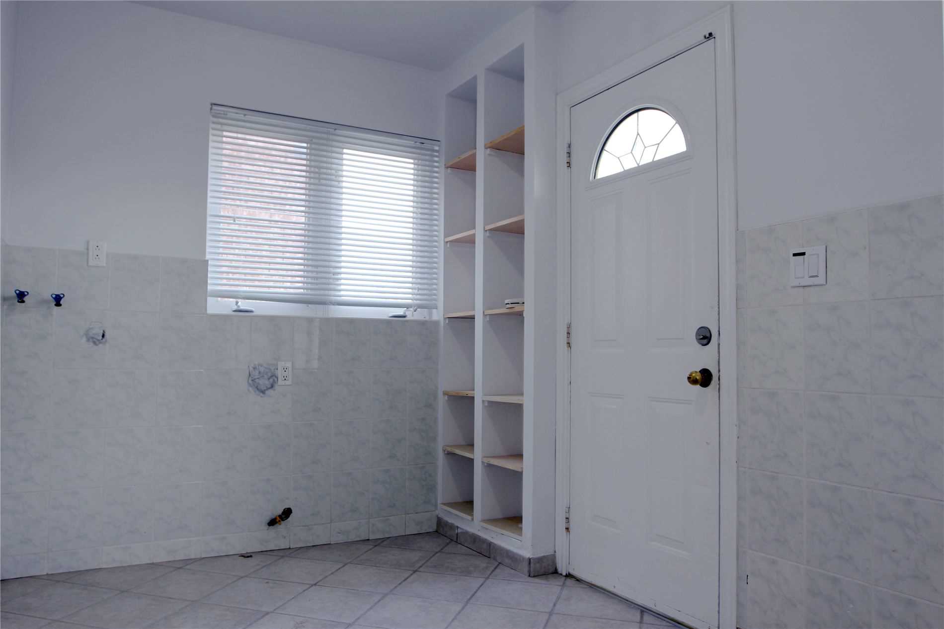 93 Armstrong Ave