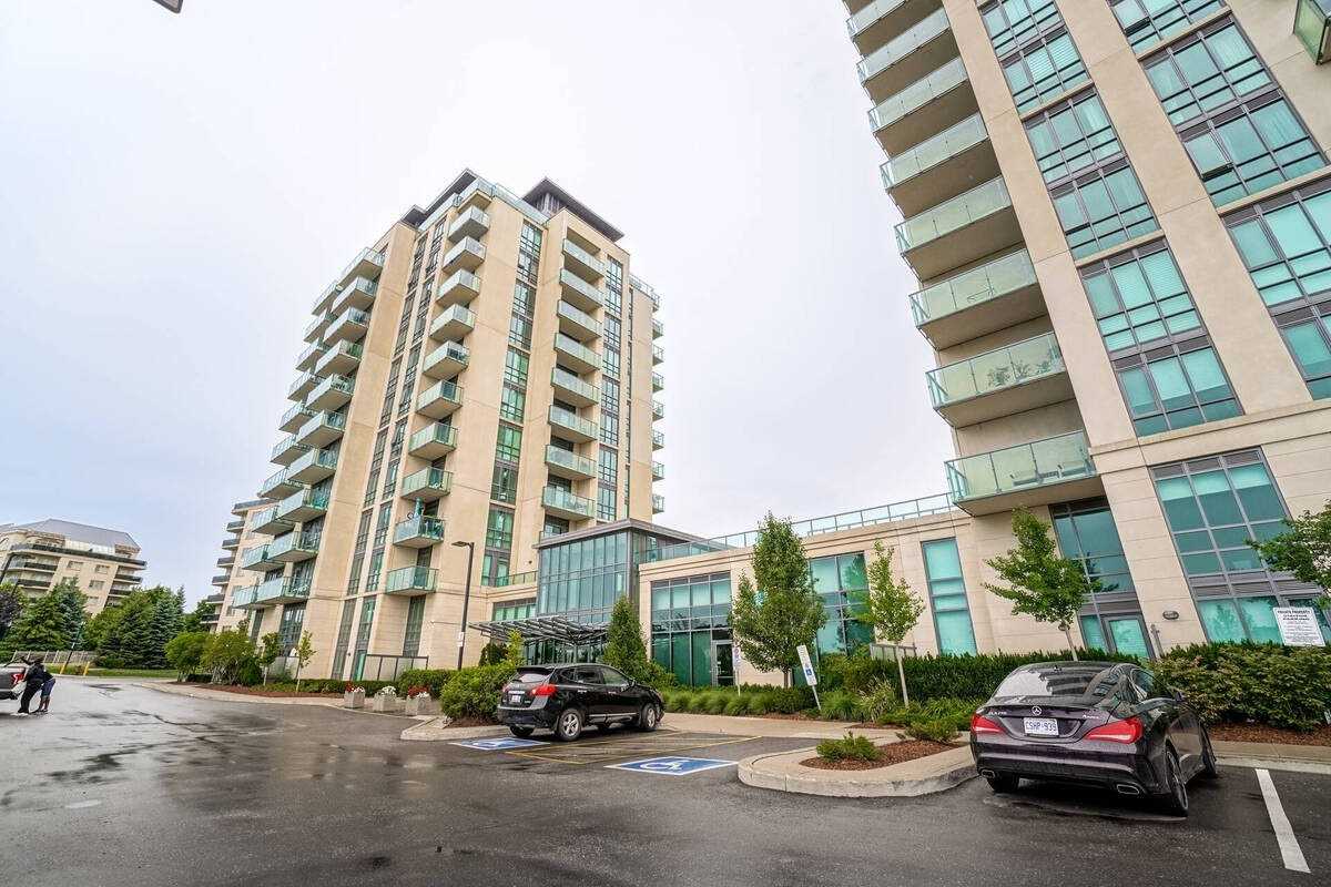 55 Yorkland Blvd W, #305