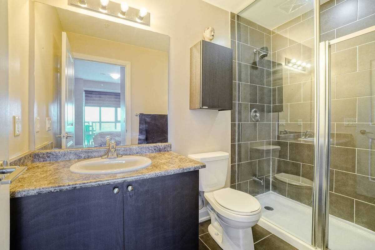 55 Yorkland Blvd W, #305