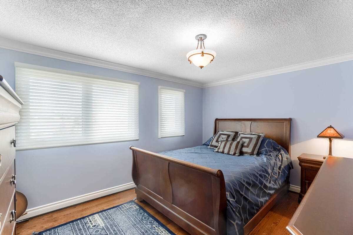 14 Rembrandt Cres