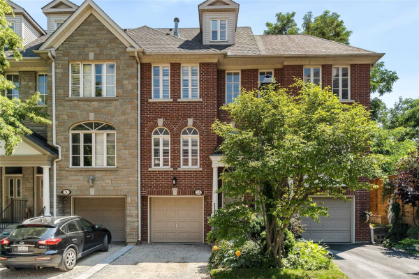 28 Brownstone Lane, Toronto