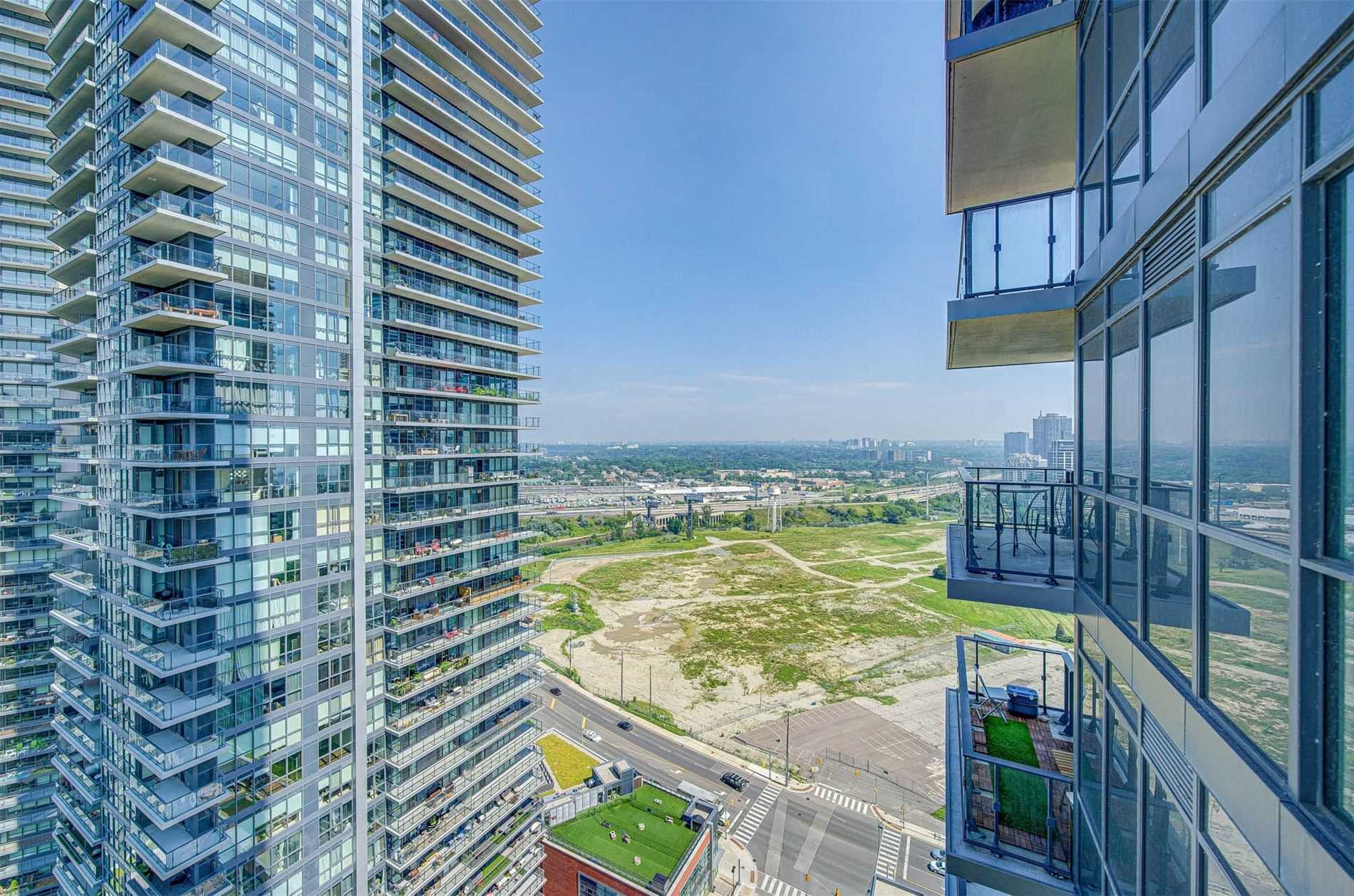 2220 Lakeshore Blvd, #2803