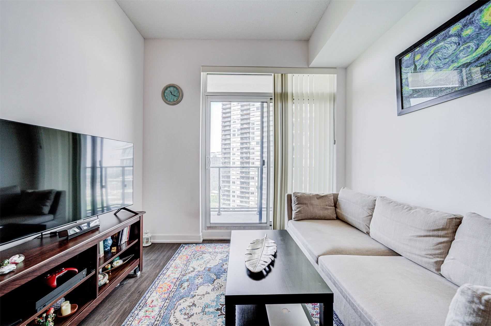 2220 Lakeshore Blvd, #2803