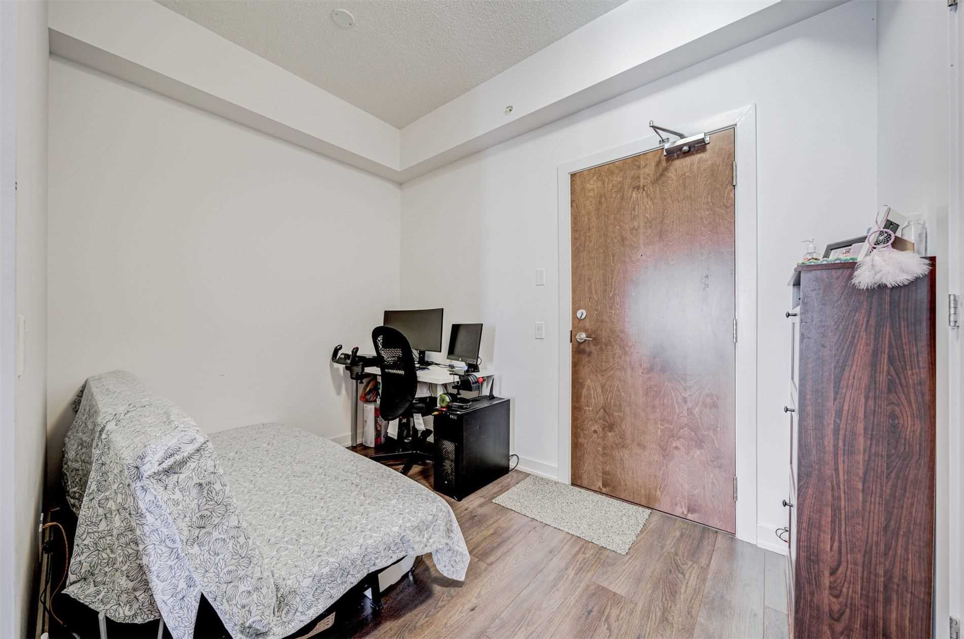 2220 Lakeshore Blvd, #2803