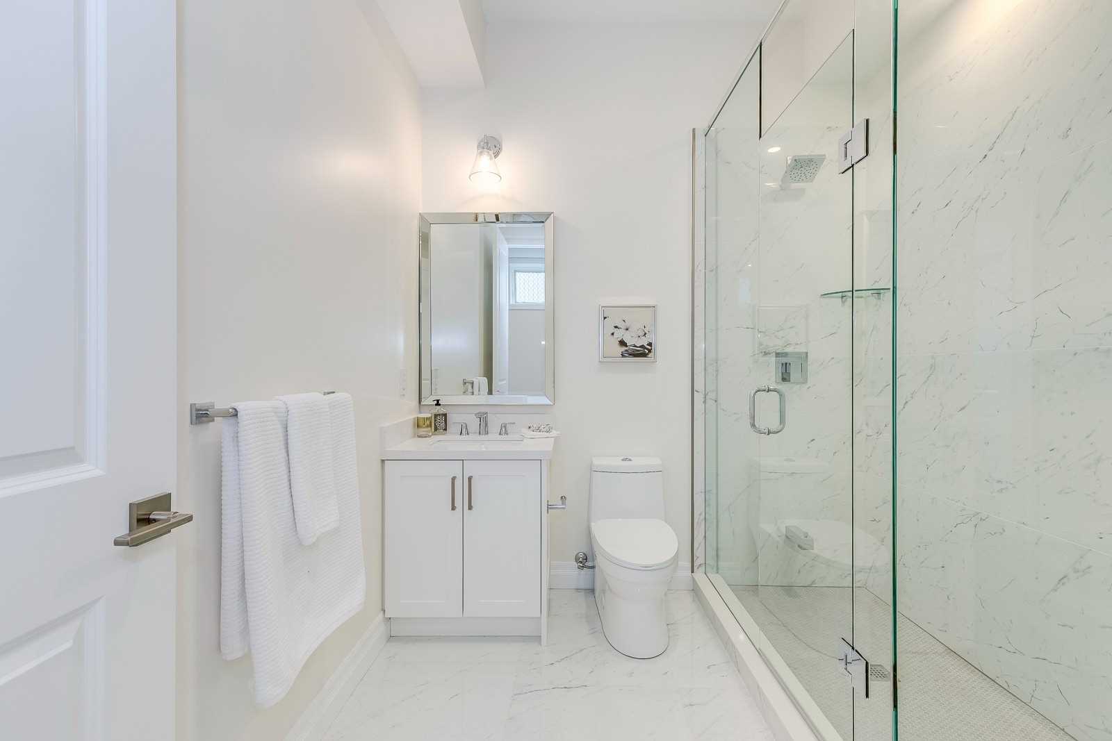 325 Ashbury Rd