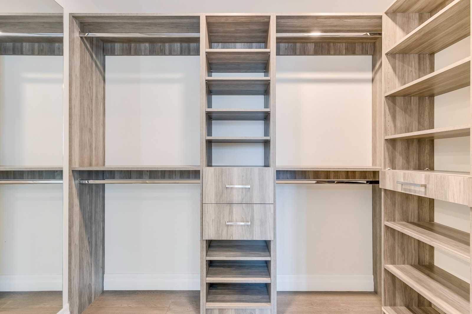 325 Ashbury Rd