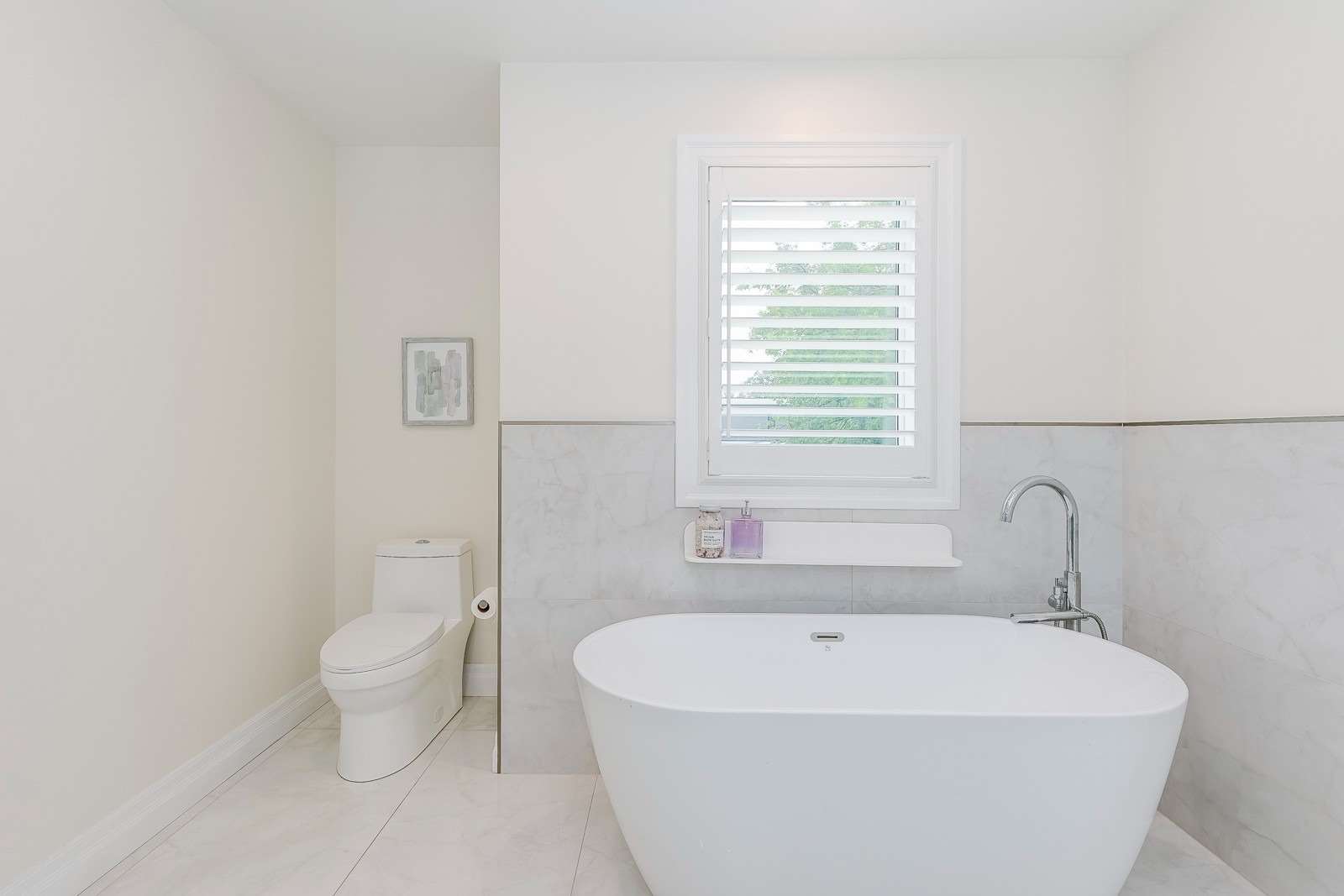 325 Ashbury Rd