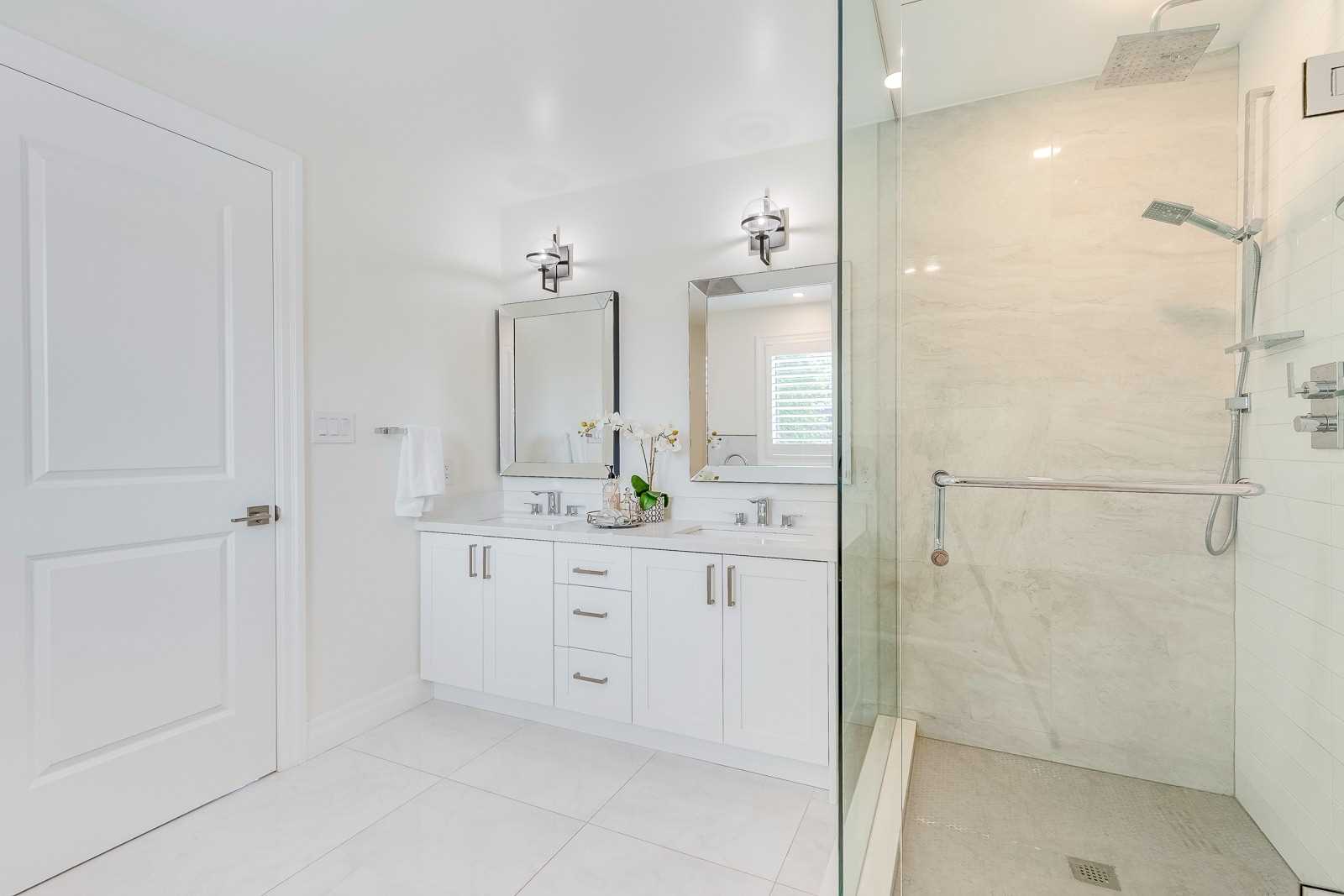 325 Ashbury Rd