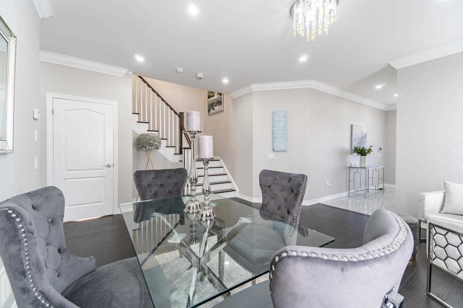 34 Hamilton Crt