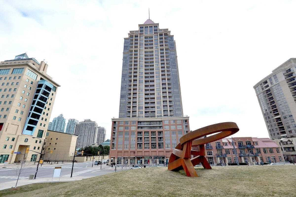 4090 Living Arts Dr, Mississauga