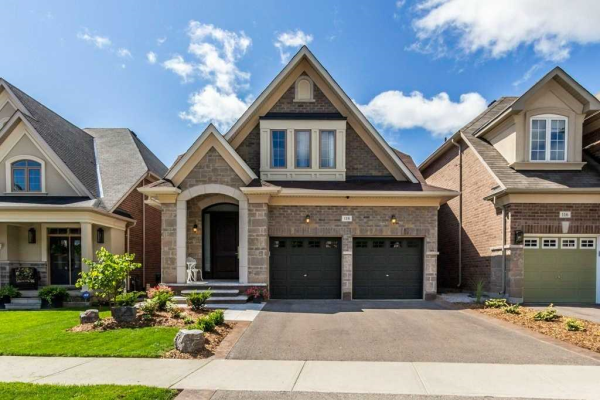 118 Upper Canada Crt, Halton Hills