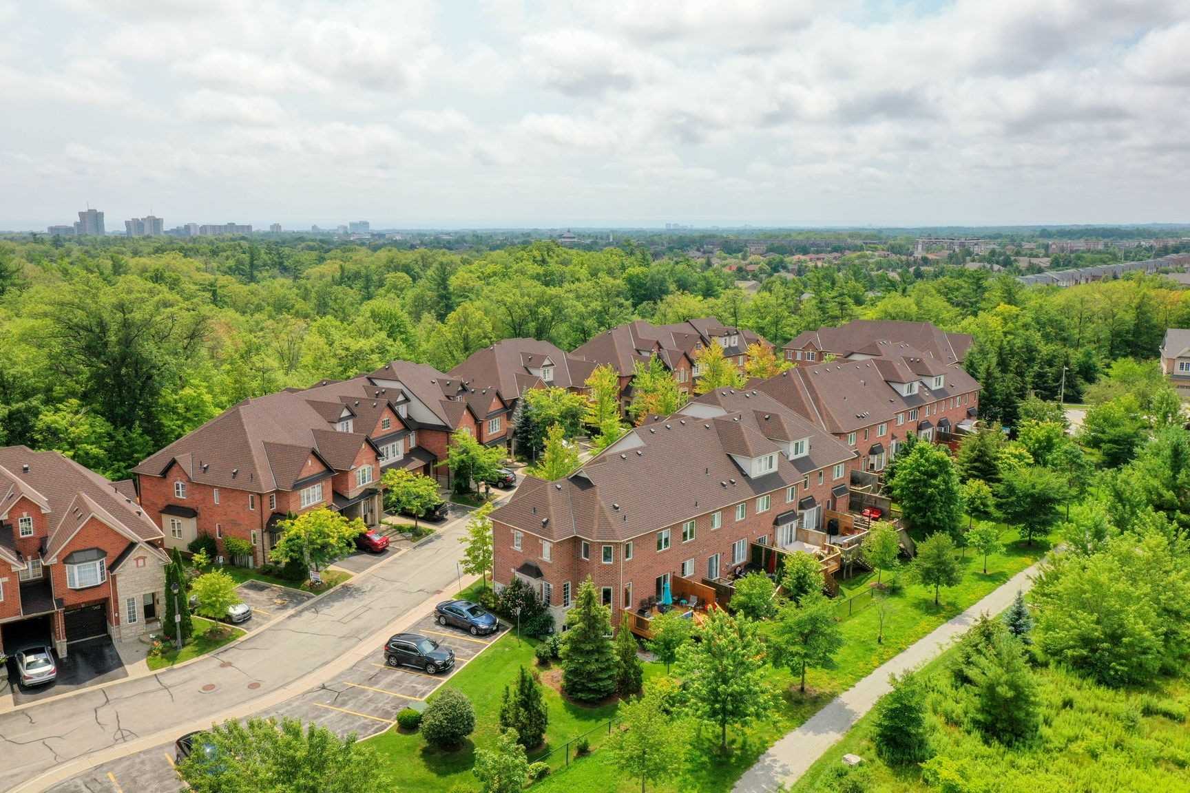 300 Ravineview Way, #19
