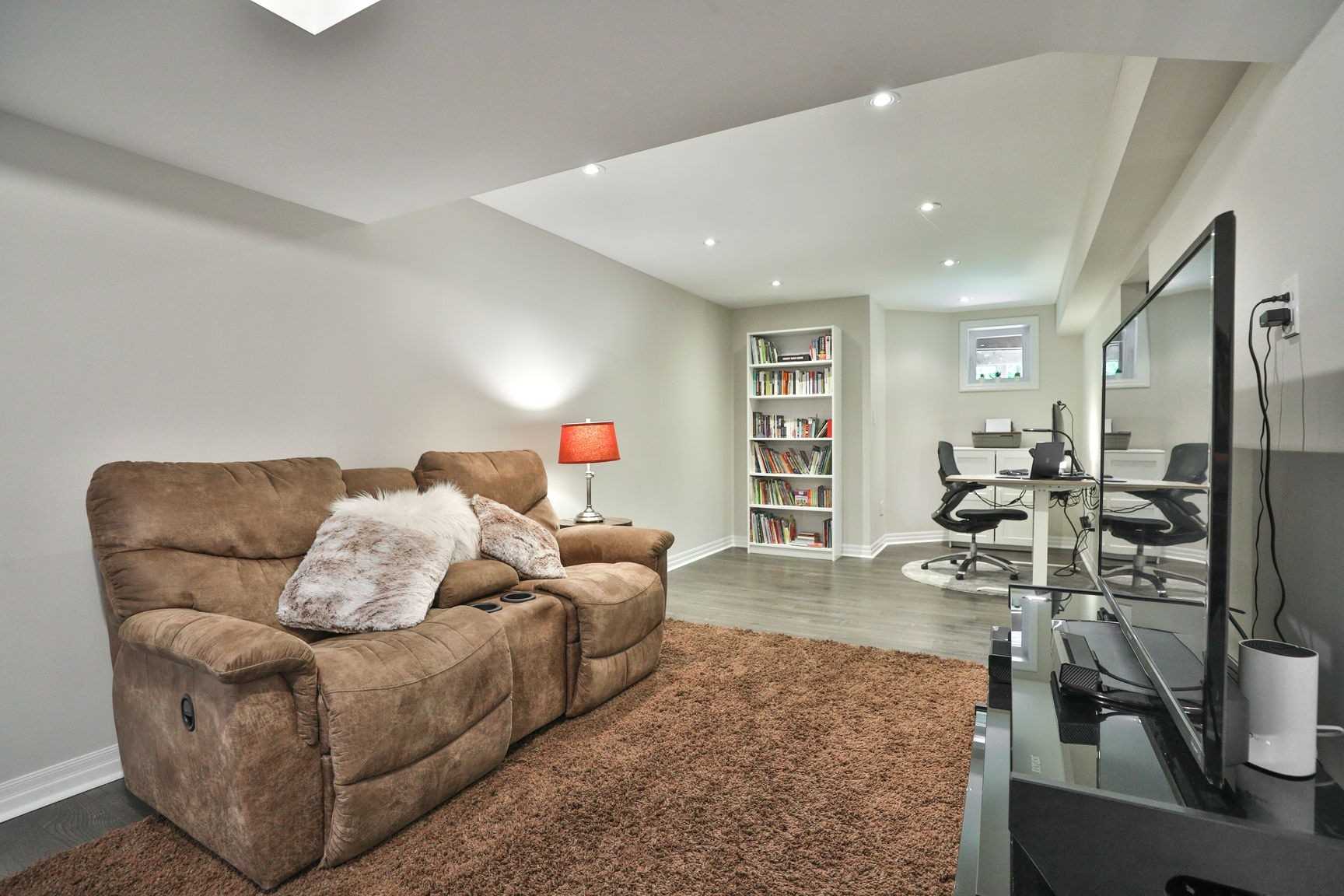 300 Ravineview Way, #19
