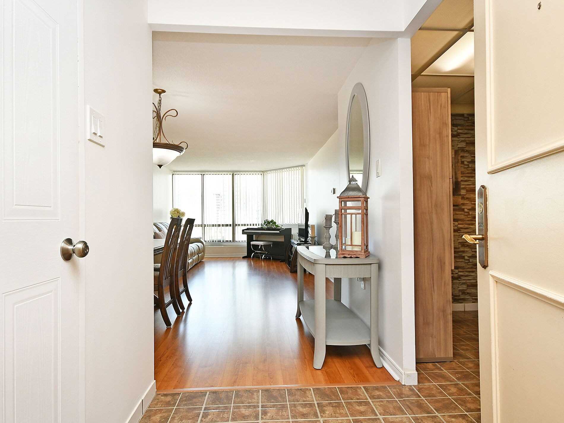 Listing W5337274 - Large Photo # 6