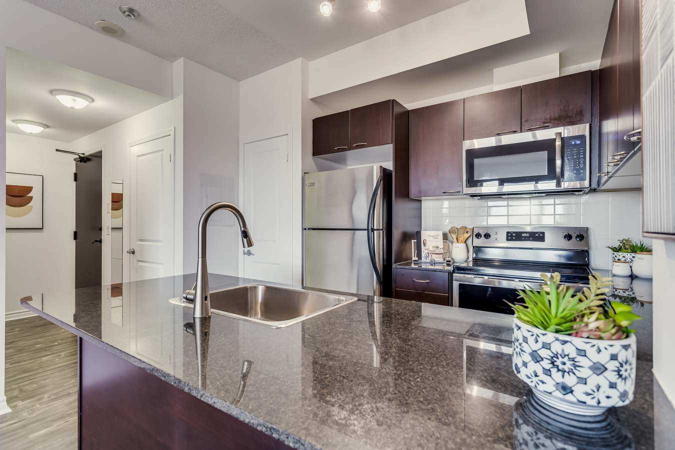 385 Prince Of Wales Dr, #2301