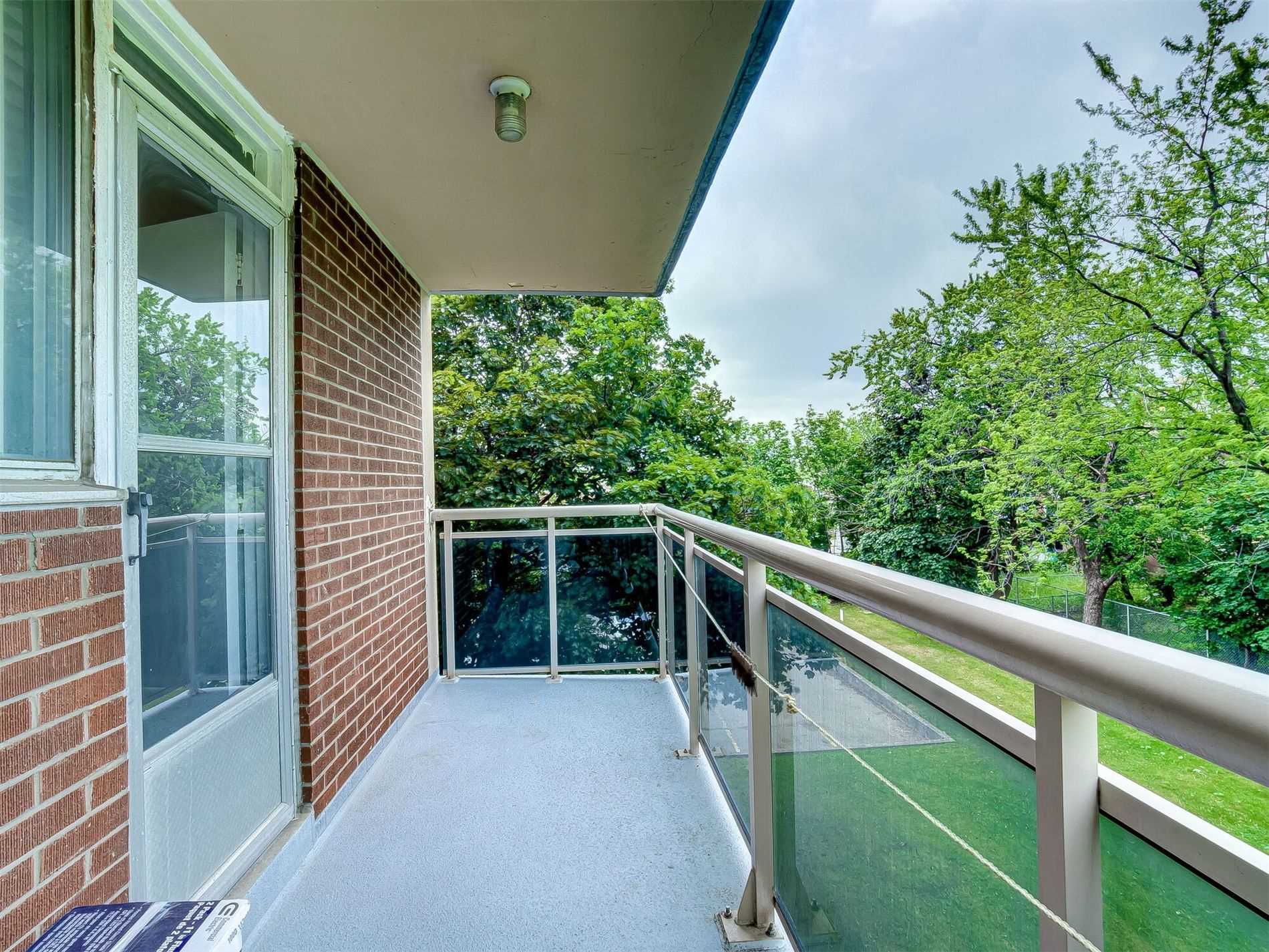 49 Silverstone Dr, #308