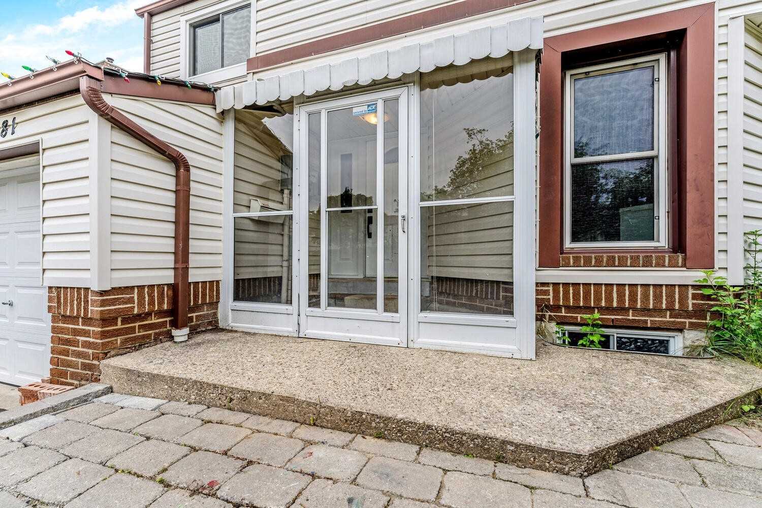 181 Satok Cres