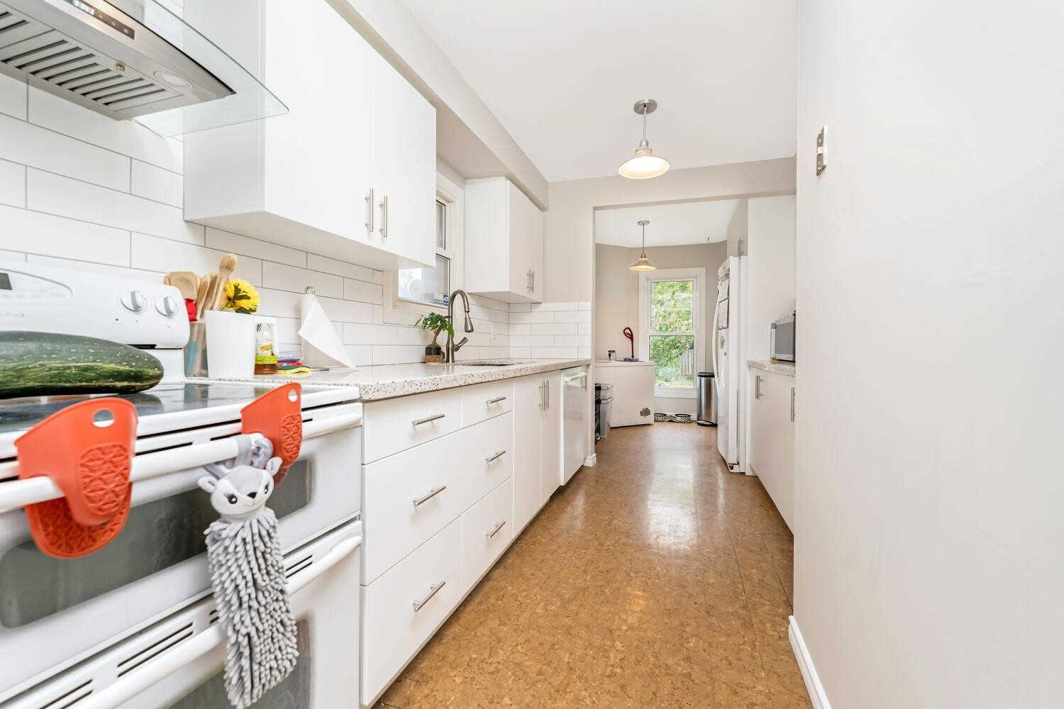 181 Satok Cres