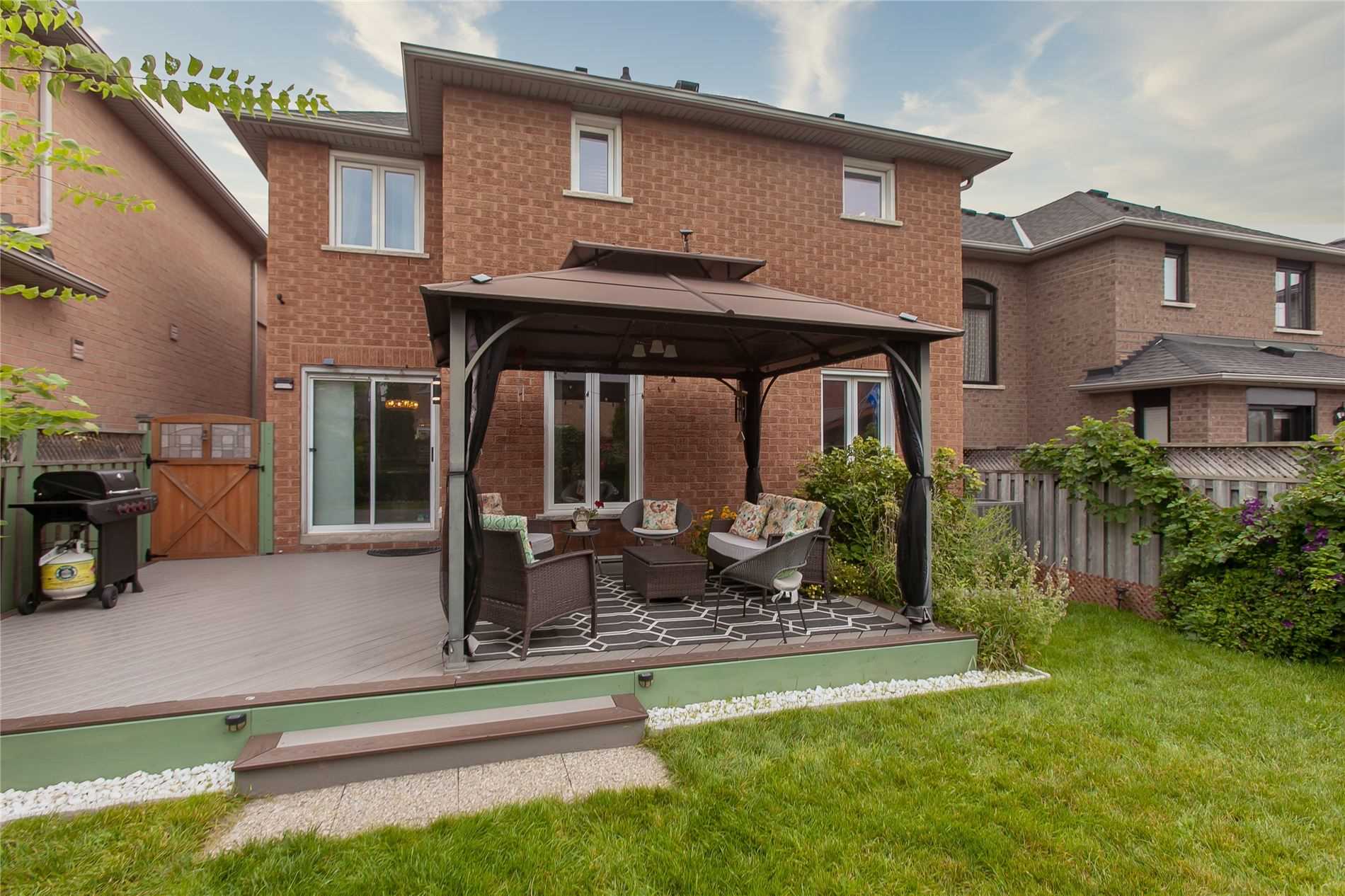 2273 Pell Cres