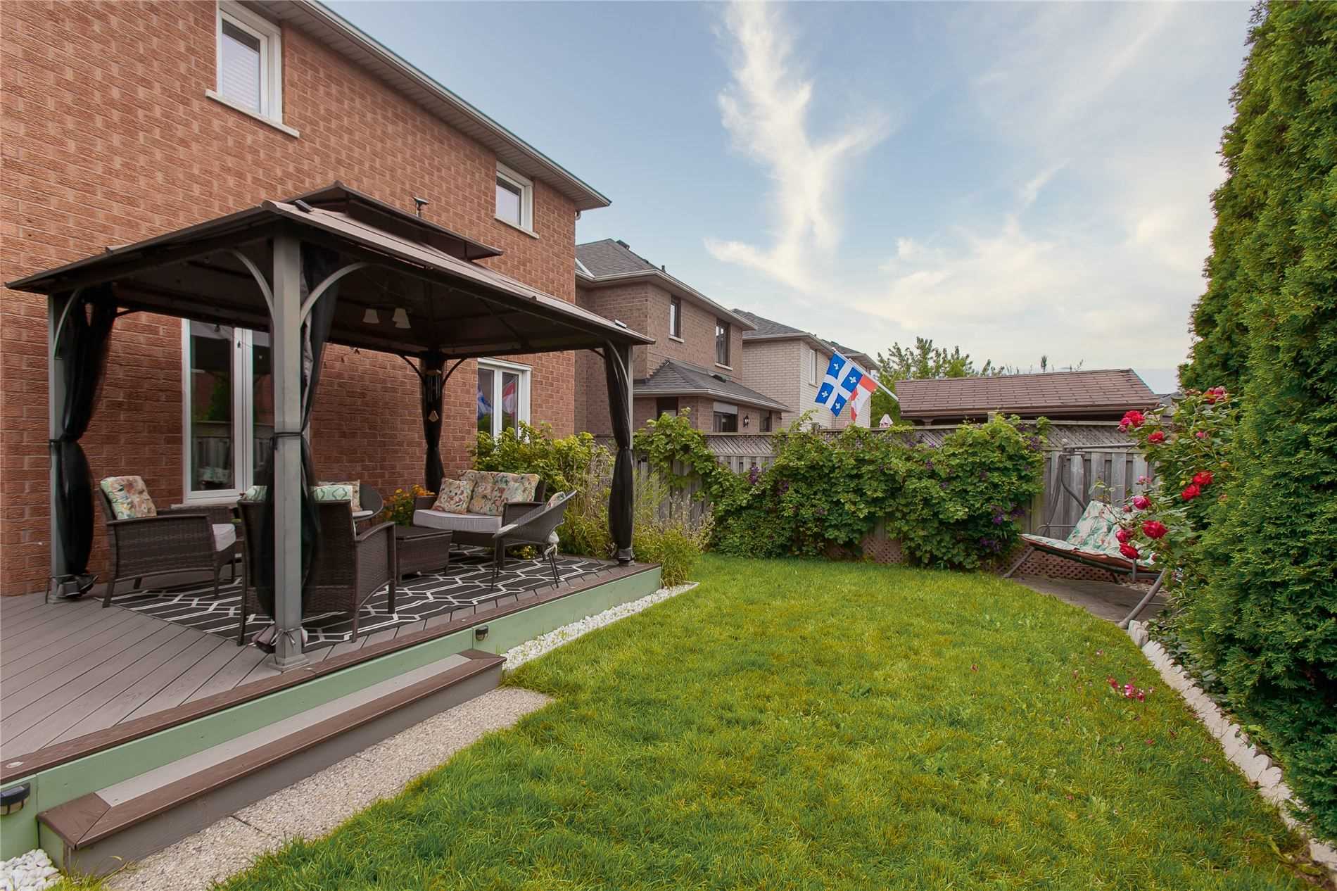 2273 Pell Cres
