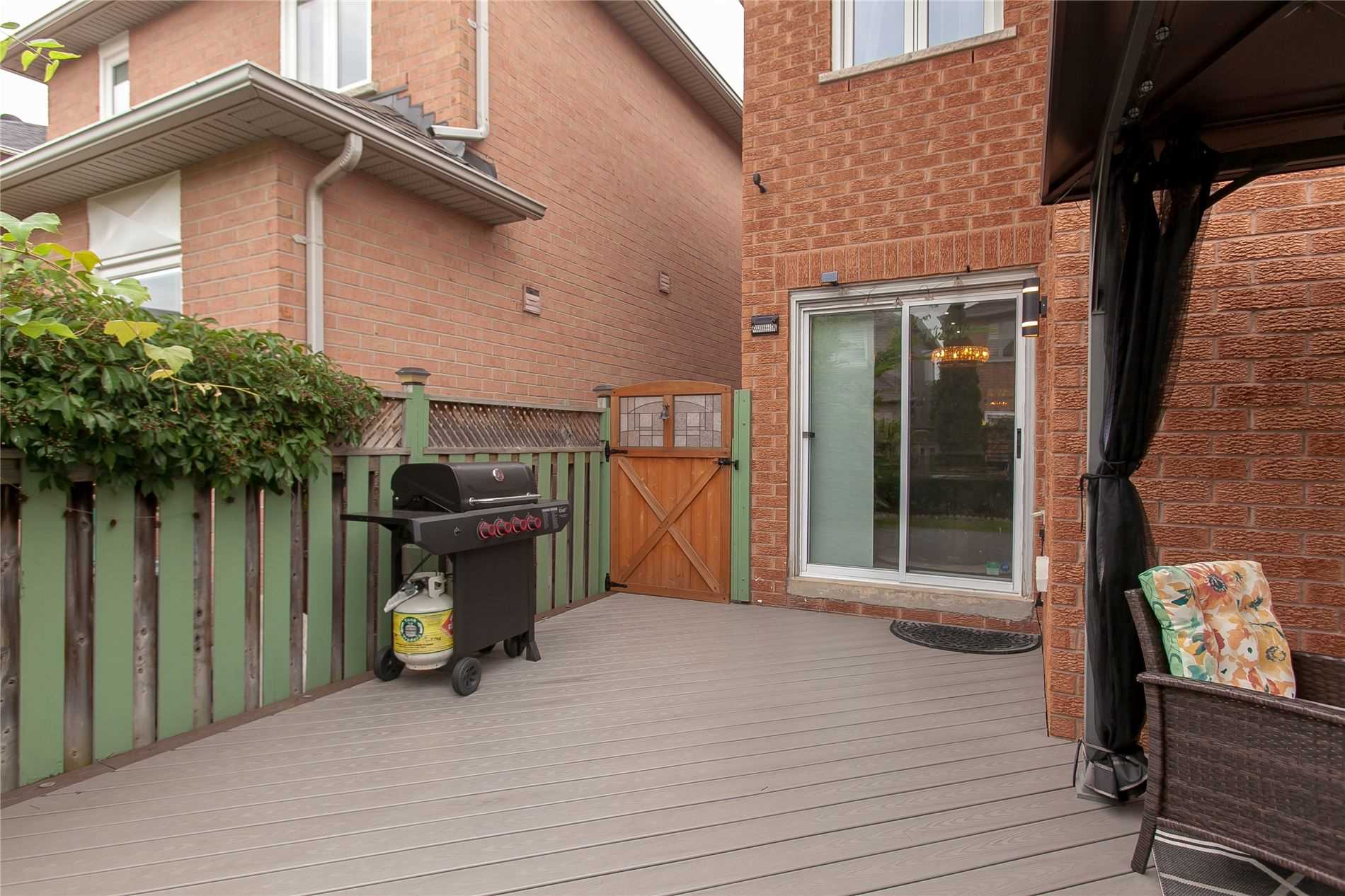 2273 Pell Cres