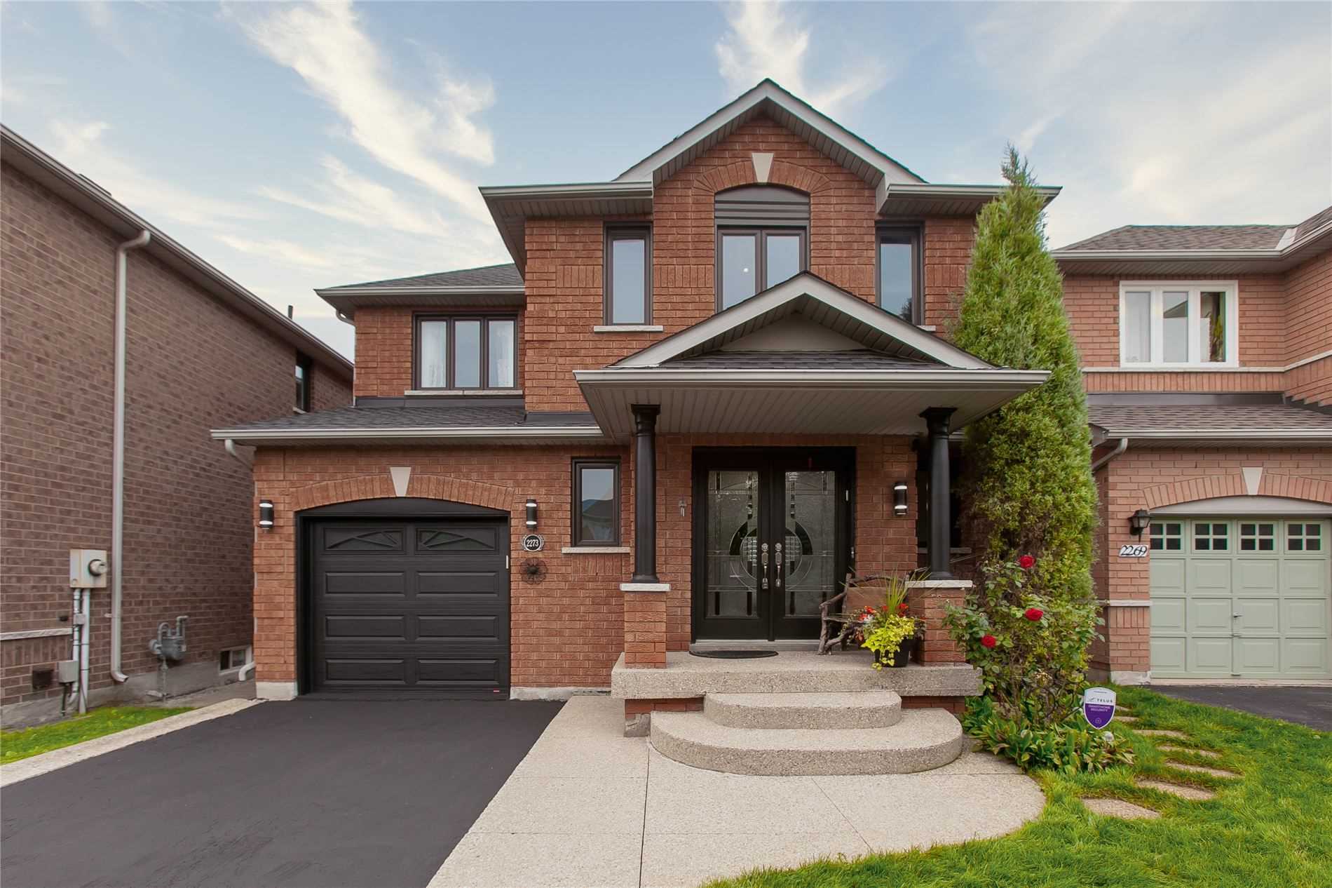 2273 Pell Cres