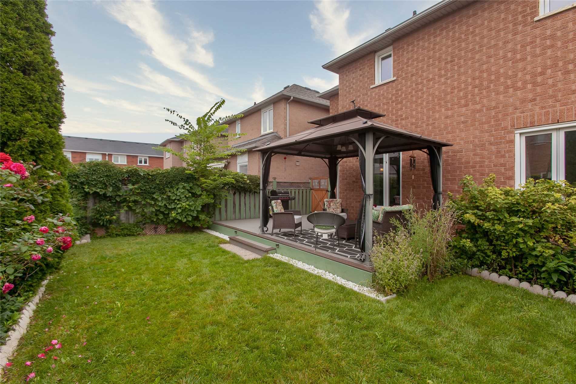 2273 Pell Cres