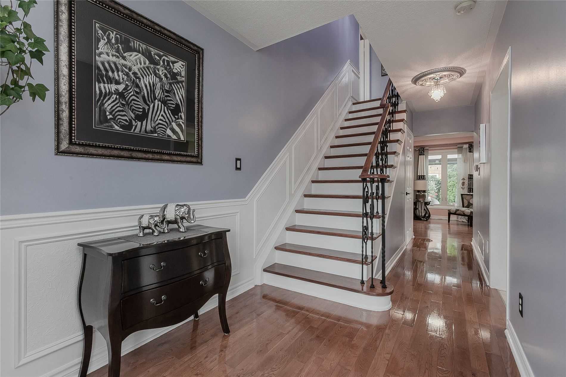 2273 Pell Cres