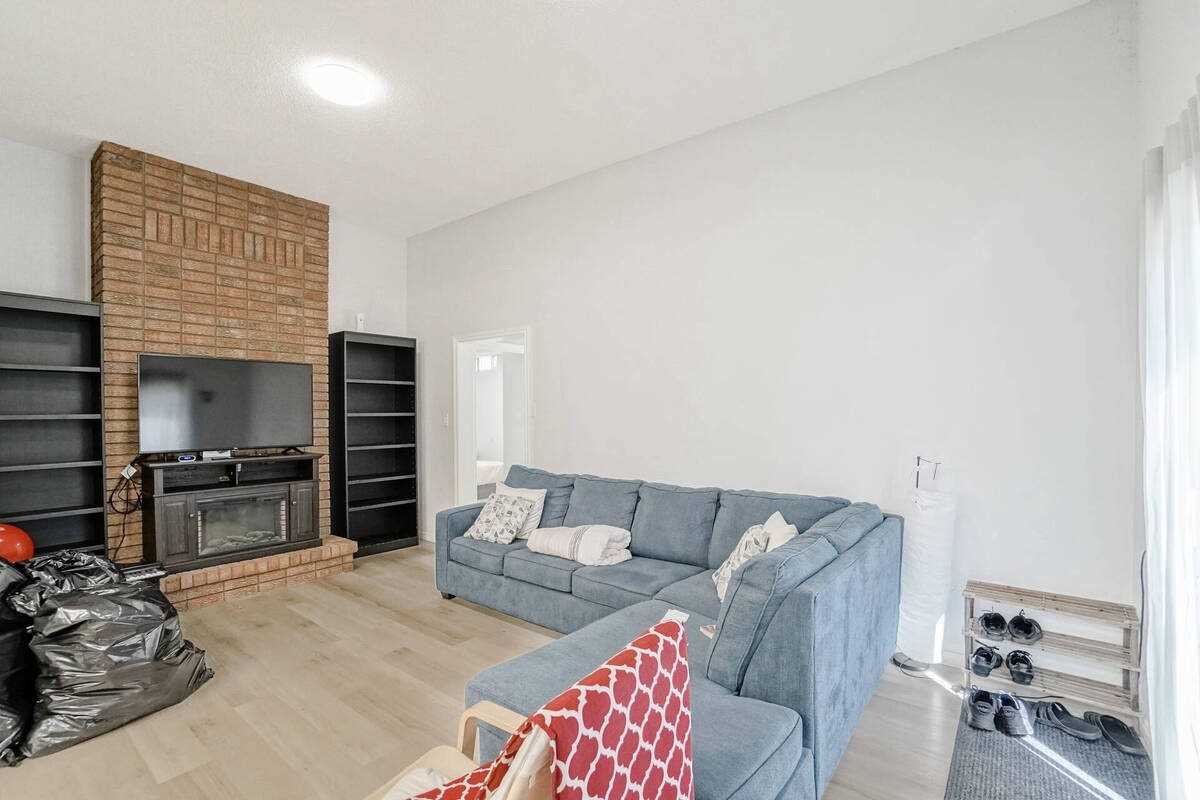7 Keily Cres
