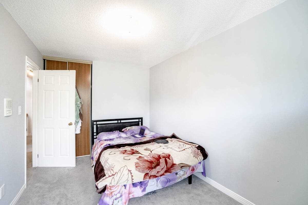 7 Keily Cres