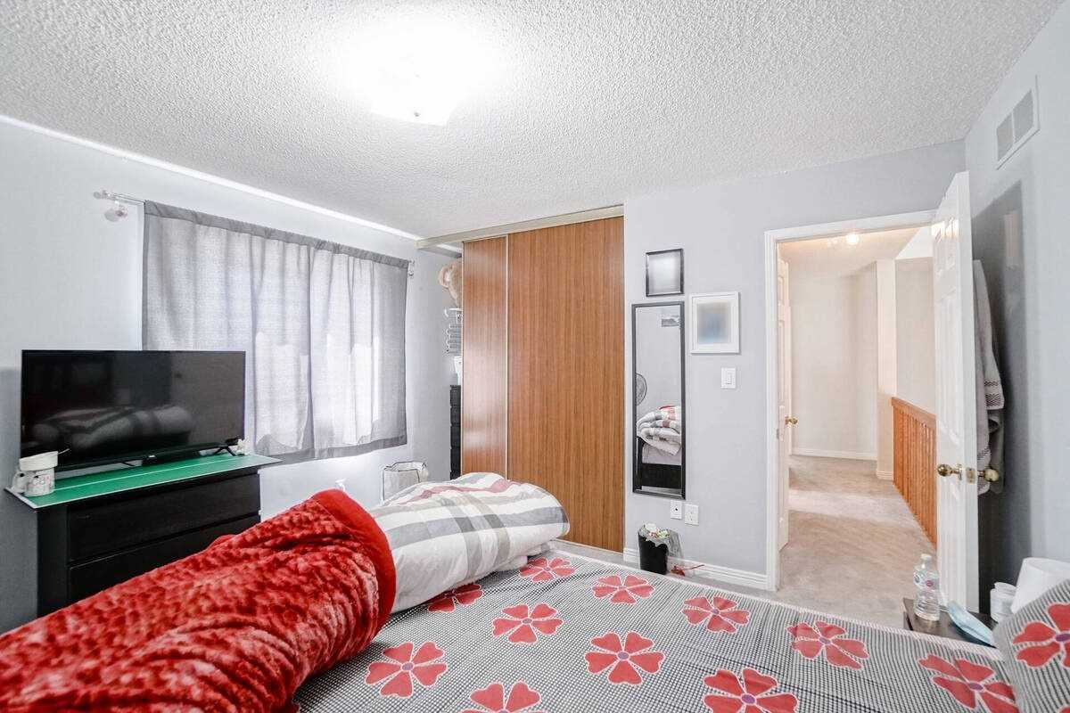 7 Keily Cres