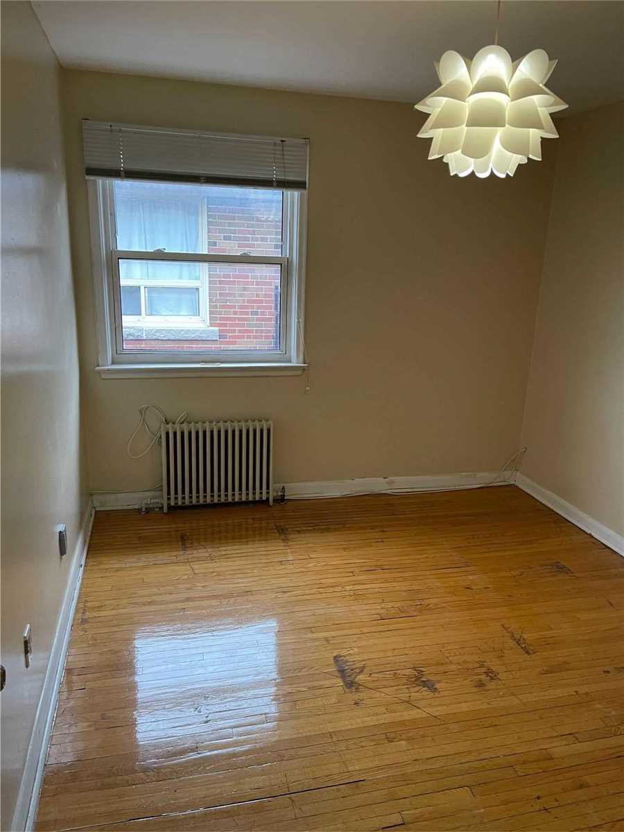 138 Portland St, #4