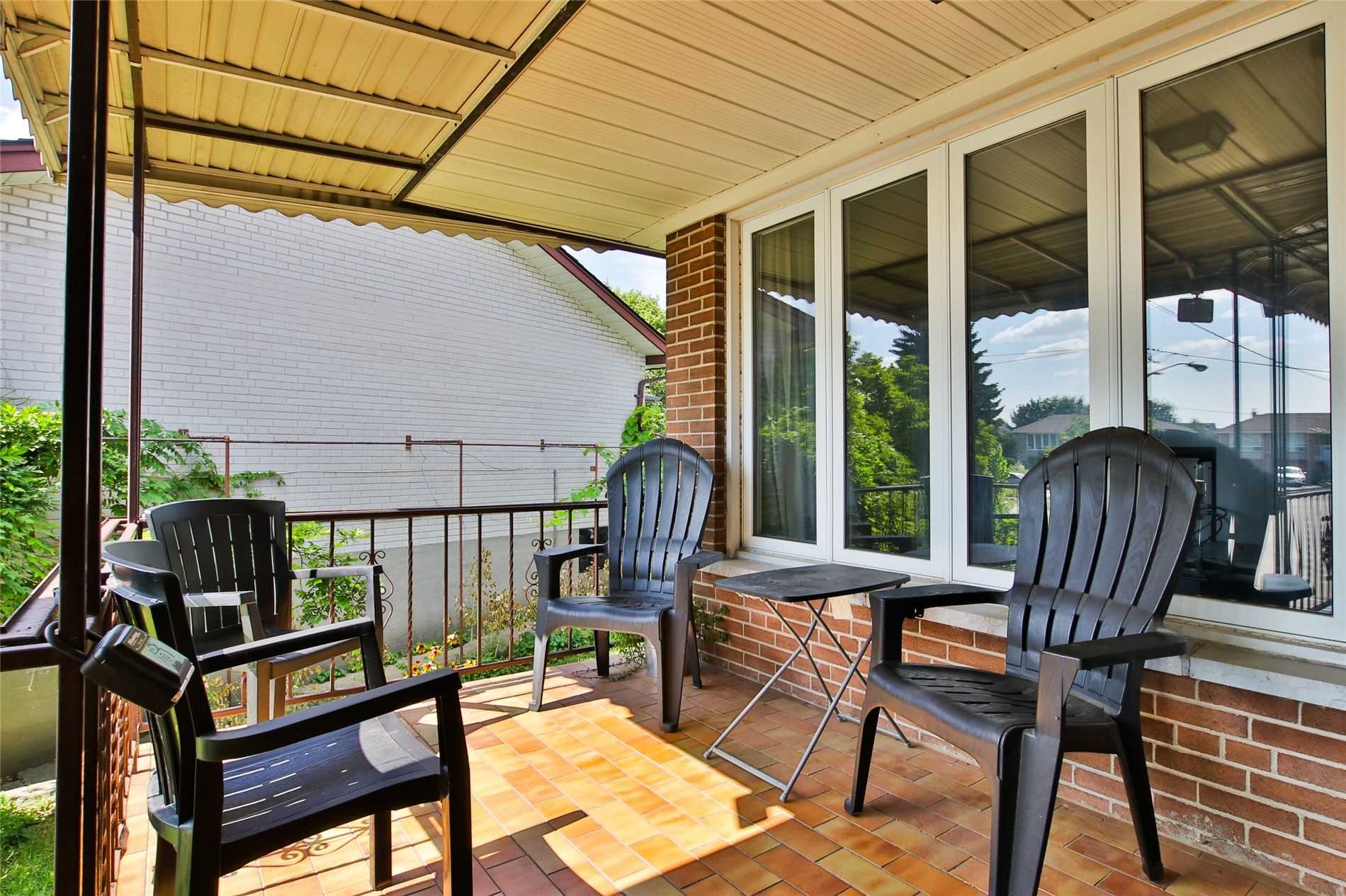 18 Brancaster Crt