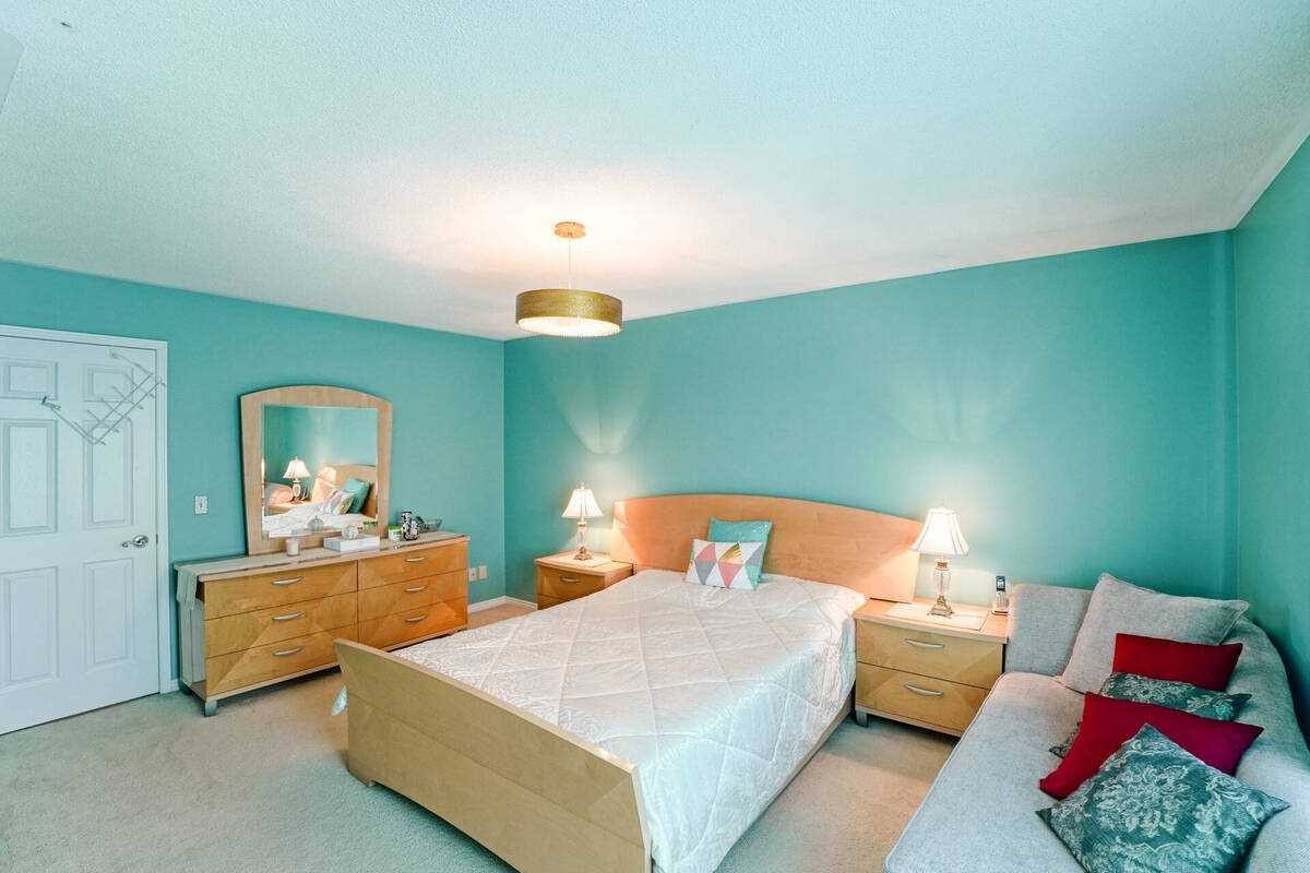 20 Nipigon Crt