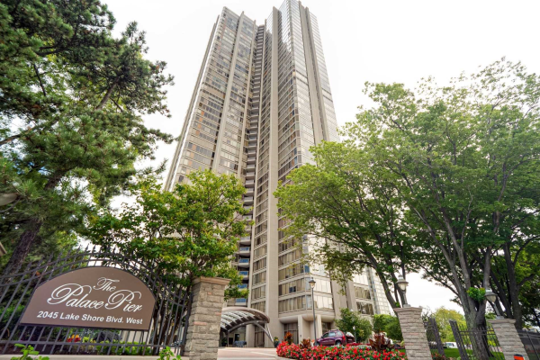2045 Lake Shore Blvd W 2045 Lake Shore Blvd W